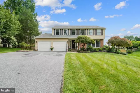 Exterior - 4209 Garnet Dr, Middletown, MD 21769 photo 3 of 10