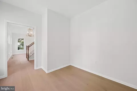 Entry Way - 1016 Dulaney Mill Dr, Frederick, MD 21702 photo 10 of 18