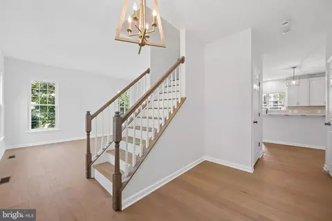 Entry Way - 1016 Dulaney Mill Dr, Frederick, MD 21702 photo 2 of 18