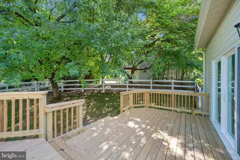Exterior - 1016 Dulaney Mill Dr, Frederick, MD 21702 photo 8 of 12