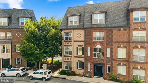 1454 Trafalgar Ln, Frederick, MD 21701