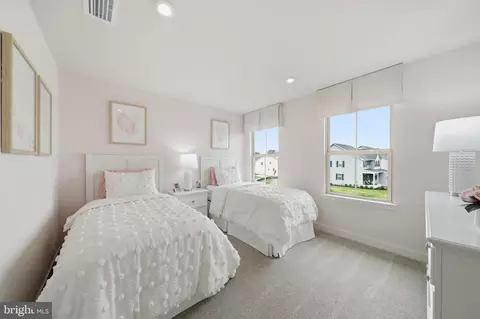 Bedroom - 7319 Dolomite Rd, Frederick, MD 21701 photo 4 of 7
