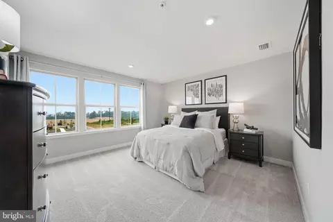 Bedroom - 7319 Dolomite Rd, Frederick, MD 21701 photo 6 of 7