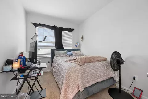 Bedroom - 8511 Bald Eagle Ln, Frederick, MD 21704 photo 8 of 9