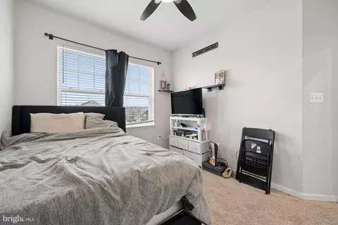 Bedroom - 8511 Bald Eagle Ln, Frederick, MD 21704 photo 6 of 9