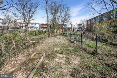Exterior - 230 E 5th St, Frederick, MD 21701 photo 3 of 7