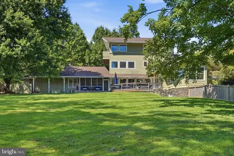 Exterior - 6303 Winpenny Dr, Frederick, MD 21702 photo 13 of 15