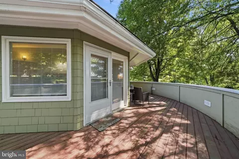 Exterior - 6303 Winpenny Dr, Frederick, MD 21702 photo 10 of 15