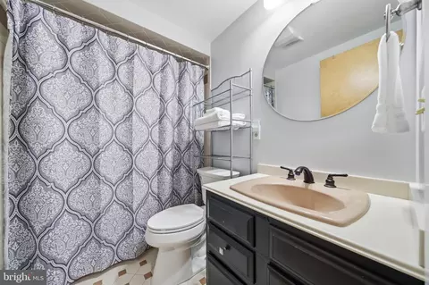 Bath - 6303 Winpenny Dr, Frederick, MD 21702 photo 5 of 5