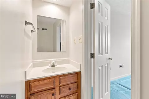 Bath - 511 Sugarbush Cir, Frederick, MD 21703 photo 1 of 6