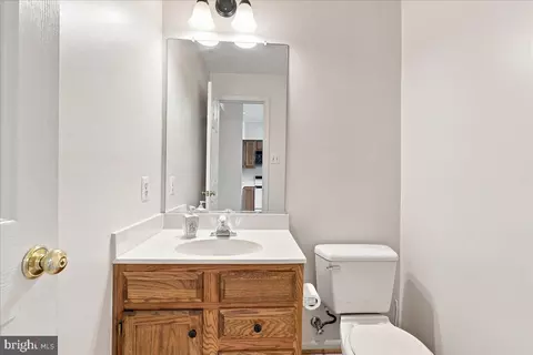 Bath - 511 Sugarbush Cir, Frederick, MD 21703 photo 2 of 6