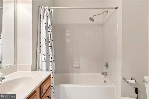 Bath - 511 Sugarbush Cir, Frederick, MD 21703 photo 6 of 6