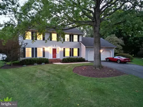 Exterior - 8102 Claiborne Ct, Frederick, MD 21702 photo 2 of 20