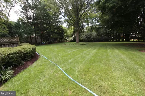 Exterior - 8102 Claiborne Ct, Frederick, MD 21702 photo 15 of 20