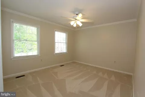 Bedroom - 8102 Claiborne Ct, Frederick, MD 21702 photo 4 of 6