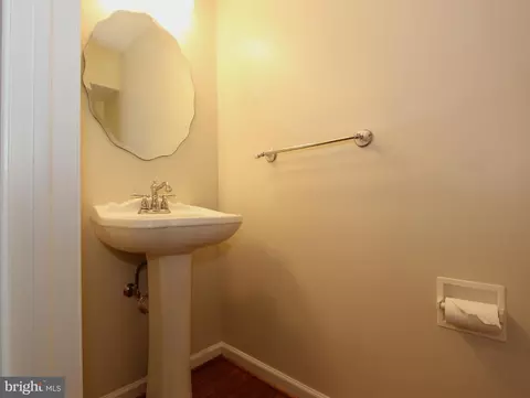 Bath - 8102 Claiborne Ct, Frederick, MD 21702 photo 1 of 7