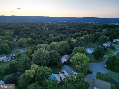 View/Area - 8102 Claiborne Ct, Frederick, MD 21702 photo 1 of 5