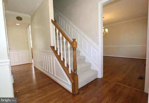 Entry Way - 8102 Claiborne Ct, Frederick, MD 21702 photo 1 of 4