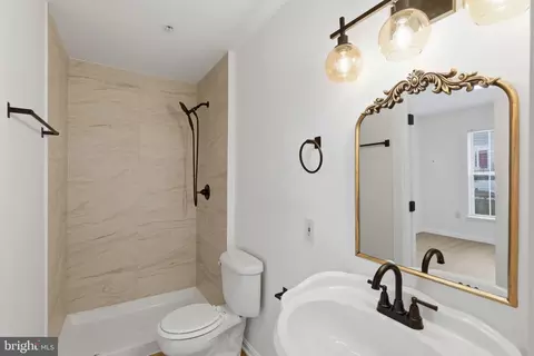 Bath - 1904 Fieldstone Way, Frederick, MD 21702 photo 4 of 4