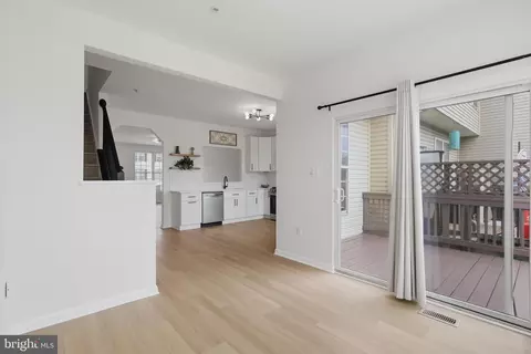 Entry Way - 1904 Fieldstone Way, Frederick, MD 21702 photo 5 of 10