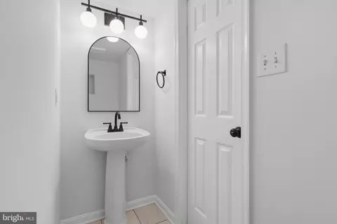 Entry Way - 1904 Fieldstone Way, Frederick, MD 21702 photo 3 of 10