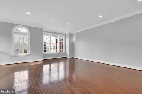 Living - 9651 Bothwell Ln, Frederick, MD 21704 photo 7 of 9