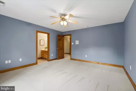 Bedroom - 7355 Kehne Rd, Frederick, MD 21702 photo 7 of 10