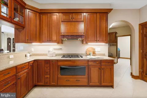 Kitchen - 7355 Kehne Rd, Frederick, MD 21702 photo 3 of 5