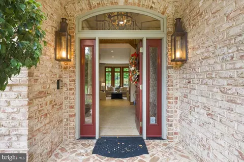 Entry Way - 7355 Kehne Rd, Frederick, MD 21702 photo 1 of 9