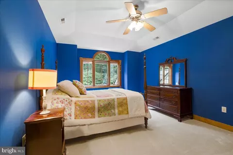 Bedroom - 7355 Kehne Rd, Frederick, MD 21702 photo 4 of 10