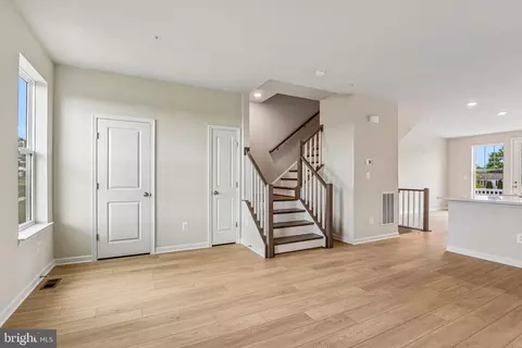Entry Way - 6352 Butterfly Ln, Frederick, MD 21703 photo 1 of 6