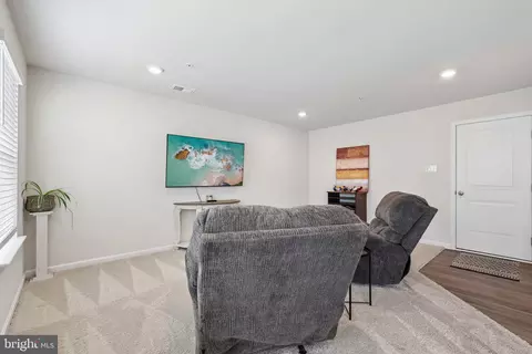 Entry Way - 7029 Freedom, Frederick, MD 21703 photo 11 of 16
