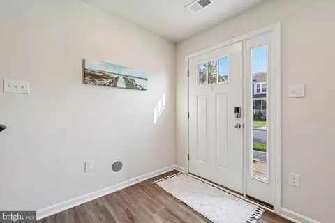 Entry Way - 7029 Freedom, Frederick, MD 21703 photo 15 of 16