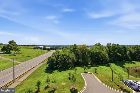 Exterior - 3315 Firefly Ln #404, Frederick, MD 21704 photo 4 of 5