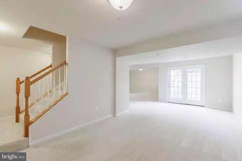 Living - 122 Sunlight Ct, Frederick, MD 21702 photo 8 of 8