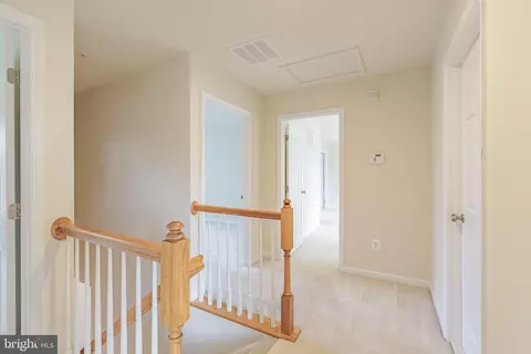 Entry Way - 122 Sunlight Ct, Frederick, MD 21702 photo 3 of 9