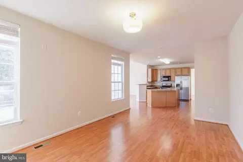 Living - 122 Sunlight Ct, Frederick, MD 21702 photo 5 of 8