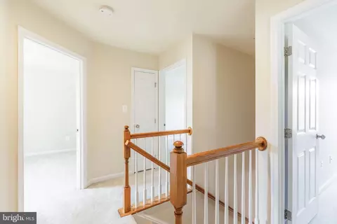 Entry Way - 122 Sunlight Ct, Frederick, MD 21702 photo 4 of 9