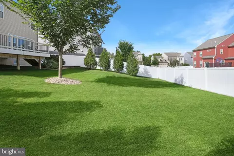 Exterior - 2063 Chamberlain Dr, Frederick, MD 21702 photo 5 of 7