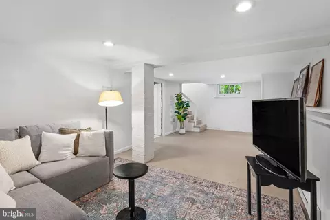 303 Fleming Ave, Frederick, MD 21701 photo 48
