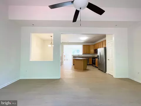 Living - 3544 Winthrop Ln, Frederick, MD 21704 photo 4 of 5