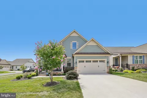 Exterior - 2814 Camomile Dr E, Frederick, MD 21704 photo 2 of 14