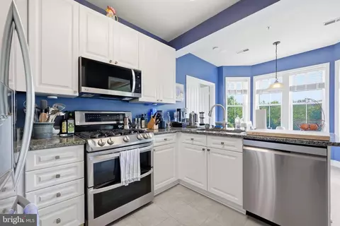 Kitchen - 2500 Waterside Dr #316, Frederick, MD 21701 photo 2 of 6