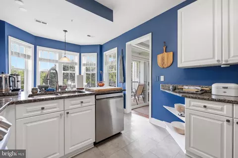 Kitchen - 2500 Waterside Dr #316, Frederick, MD 21701 photo 4 of 6