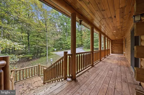 Exterior - 14520 Ridenour Rd, Smithsburg, MD 21783 photo 6 of 15