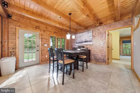 Dining - 14520 Ridenour Rd, Smithsburg, MD 21783 photo 1 of 2