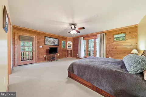 Bedroom - 14520 Ridenour Rd, Smithsburg, MD 21783 photo 1 of 6
