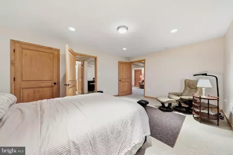 Bedroom - 14520 Ridenour Rd, Smithsburg, MD 21783 photo 6 of 6