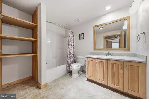 Bath - 14520 Ridenour Rd, Smithsburg, MD 21783 photo 4 of 4