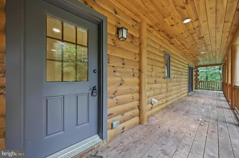 Exterior - 14520 Ridenour Rd, Smithsburg, MD 21783 photo 4 of 15